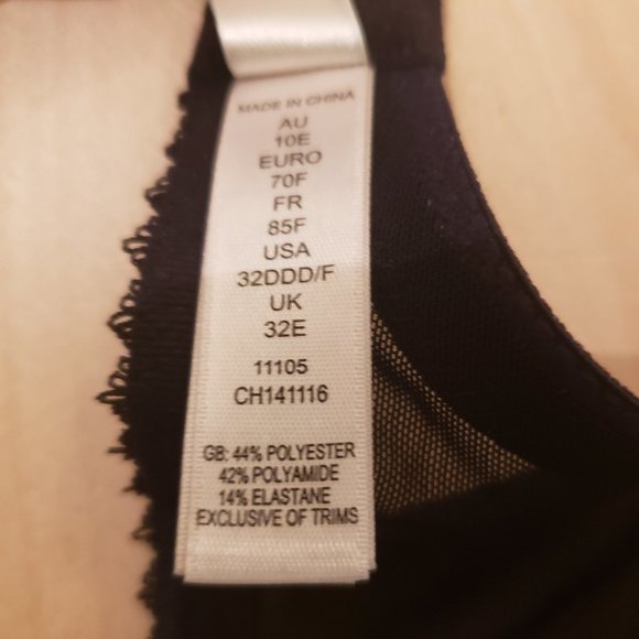 Elegant Black Lace Bra - Picture 5 of 5